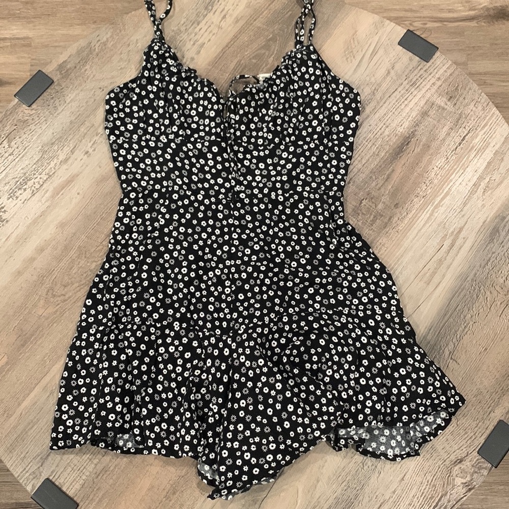Aeropostale black floral romper